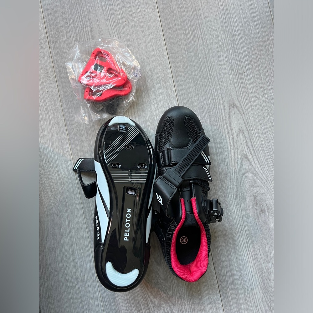 NWT peloton shoes size 38 or women’s 7